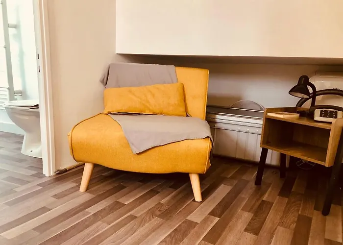 شقة Casa Amarilla Avec Exterieur نيم